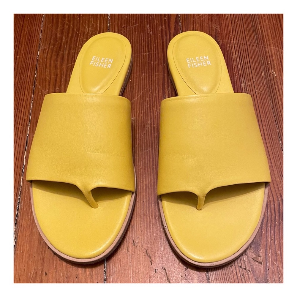 Eileen Fisher Edge Leather Thong Slide Sandals in Butter Yellow 7.5 - Picture 9 of 12